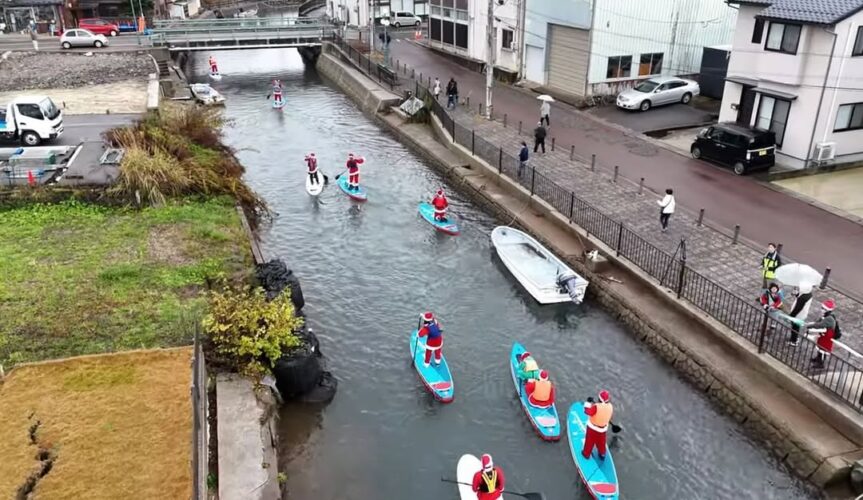 令和6年12月1日(日)に開催された『第一回穴水町復興サンタSUP』のドローン映像が、「Office Ban Bee」のYouTubeチャンネルで公開されました