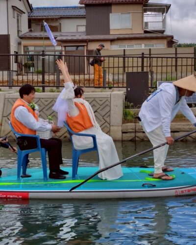 穴水町「水上花嫁道中」SUPで嫁入企画が行われました