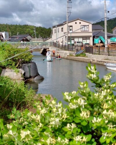 穴水町「水上花嫁道中」SUPで嫁入企画が行われました