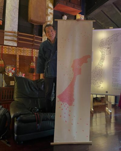 龍屋にて加賀友禅と輪島塗りの作品を展示しています