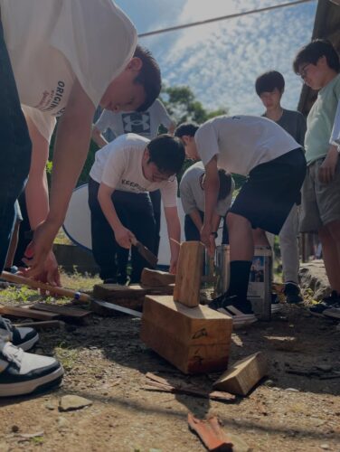 龍屋に昭和鉄道高校の修学旅行生が訪れました