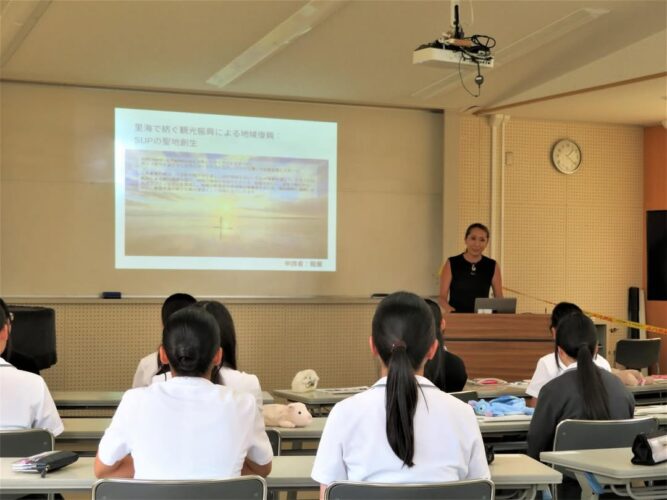 石川県立穴水高等学校に龍屋の東野が講師として招かれました