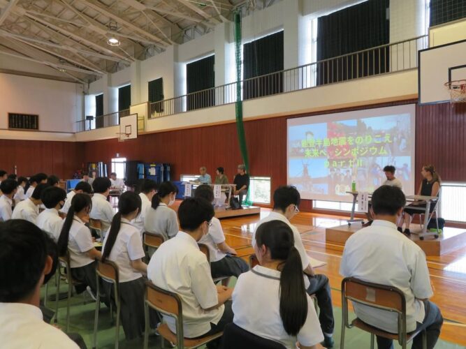 石川県立穴水高等学校に龍屋の東野が講師として招かれました